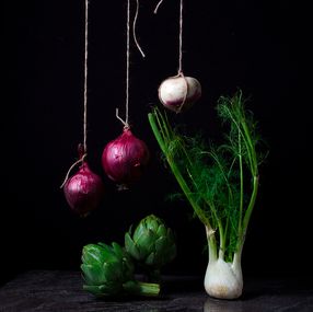 Photography, Cebollas con alcachofas III, Dora Franco