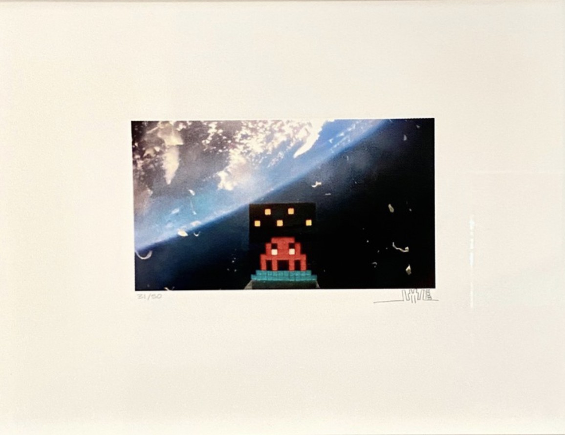 Invader, Art4Space (2D) Invader, Art4Space (2D)