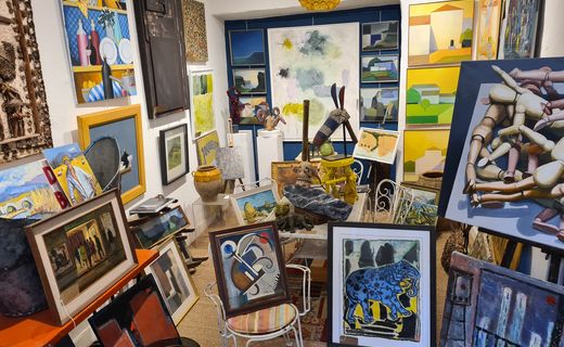 Galerie Bis & La Galerie Cotignac. Galerie Bis & La Galerie Cotignac.